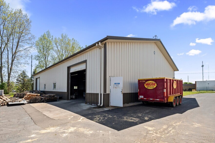 More Photos Of 69150 Skinner Dr, Richmond Warehouse For Sale