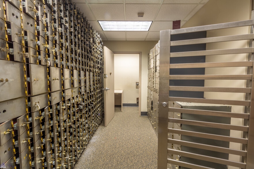 More Photos Of 100 S 4th St, Paducah Office For Lease