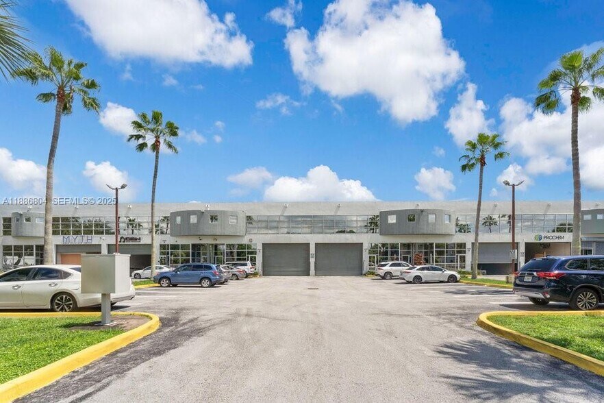 More Photos Of 2201 NW 102nd Pl, Miami Warehouse For Sale