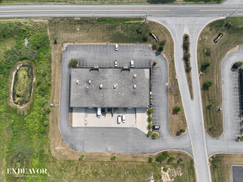 More Photos Of 7870 Lehigh Xing, Victor Light Distribution For Lease