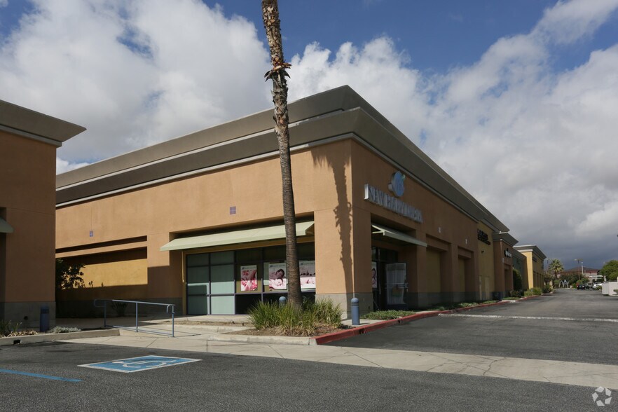 More Photos Of 4310-4350 Mills Cir, Ontario Unknown For Lease