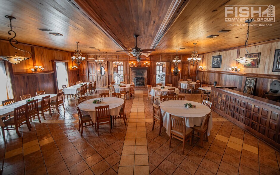 More Photos Of 204 Valley St, Williamsport Bar For Sale