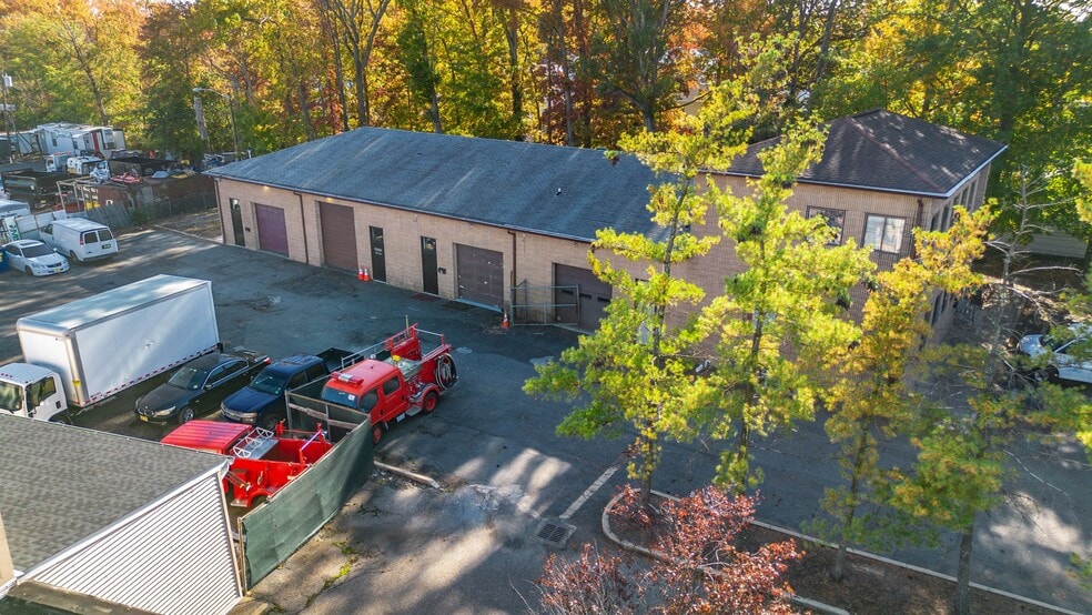 More Photos Of 1150 Newton St, North Brunswick Warehouse For Lease