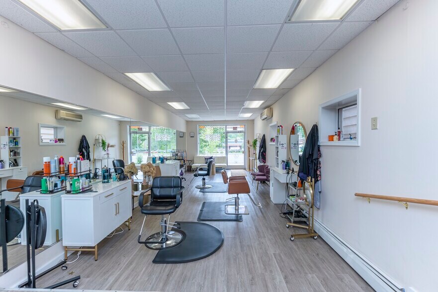 More Photos Of 141 Ulster Ave, Saugerties Storefront Retail Residential For Sale