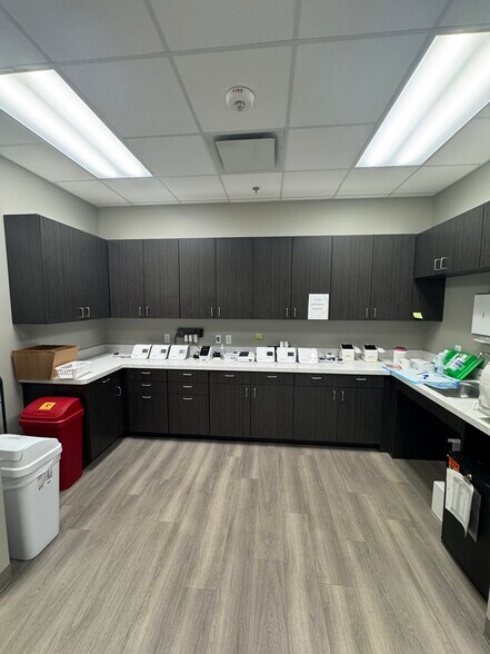 More Photos Of 1395 US Highway 183, Leander Unknown For Lease