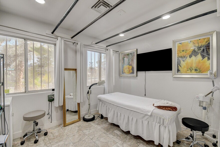 More Photos Of 3097 S Decatur Blvd, Las Vegas Office Residential For Sale