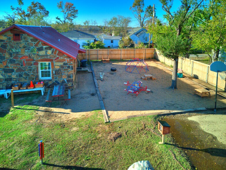More Photos Of 305 S Chickasaw Ave, Claremore Daycare Center For Sale