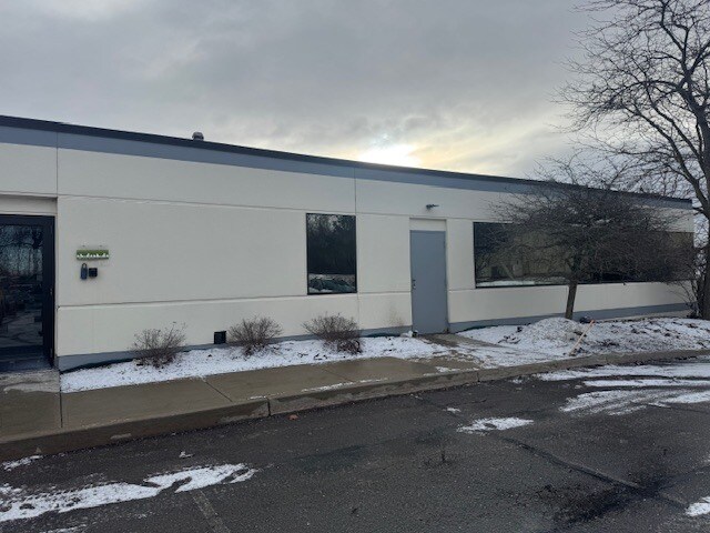 More Photos Of 19 Theodore Roosevelt Hwy, Colchester Office For Sale