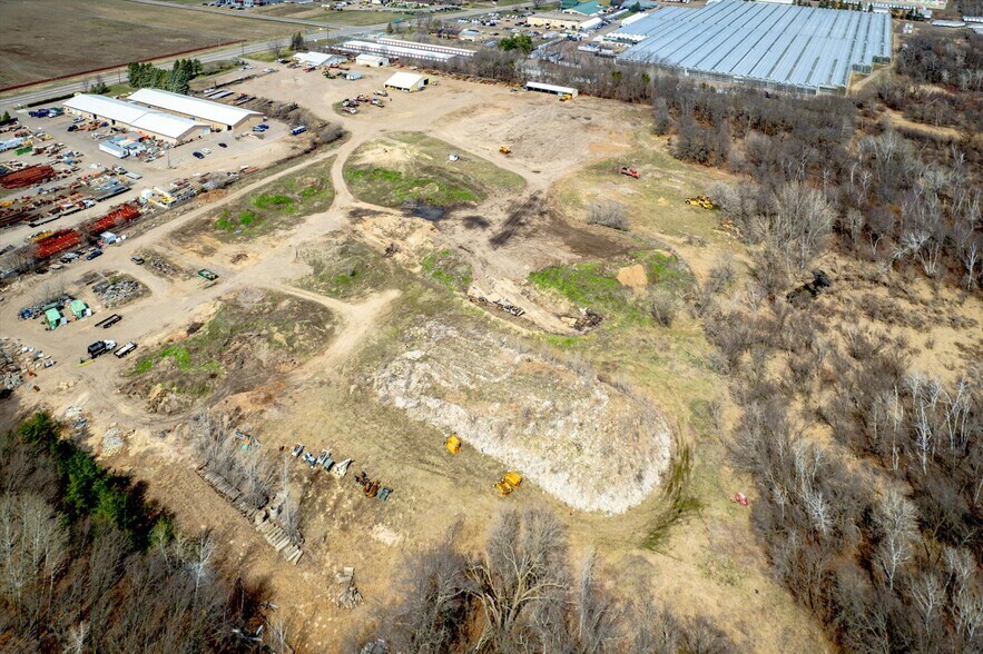 More Photos Of 13655 Lake Dr NE, Forest Lake Contractor Storage Yard For Lease