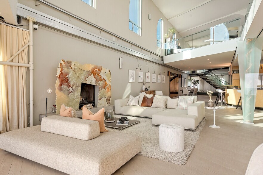 More Photos Of 3111 Ocean Front Walk, Marina Del Rey Apartments For Sale
