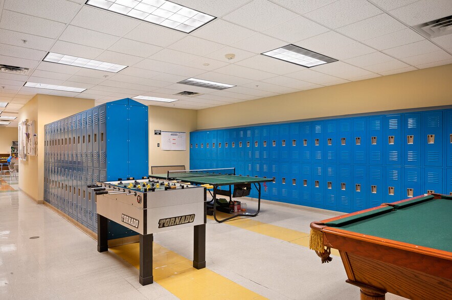 More Photos Of 12300 Grant St, Thornton Manufacturing For Sale