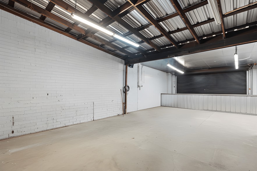 More Photos Of 4204 W Burbank Blvd, Burbank General Retail For Sale