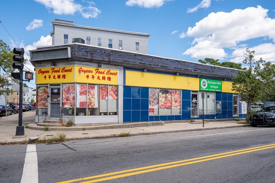 Primary Photo Of 1 Lilley Ave, Lowell Restaurant For Sale