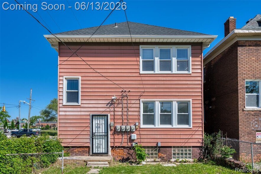 More Photos Of 1735 Clairmount St, Detroit Apartments For Sale