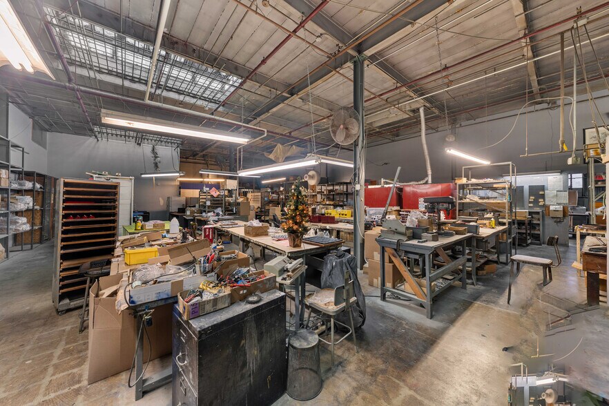 More Photos Of 109 45th St, Union City Loft Creative Space For Sale