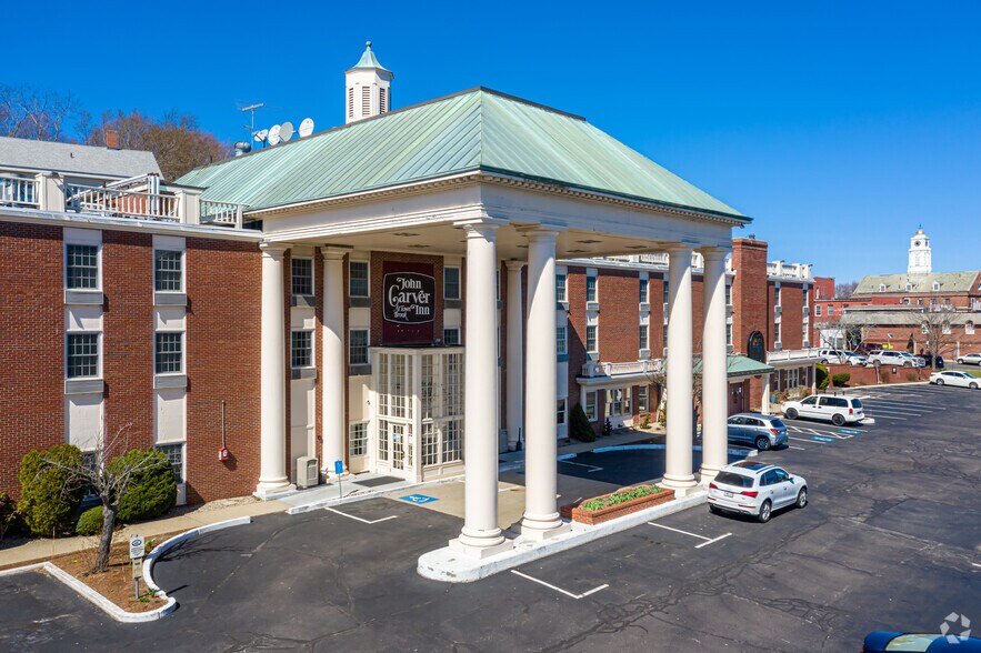 More Photos Of 25 Summer St, Plymouth Hospitality For Sale