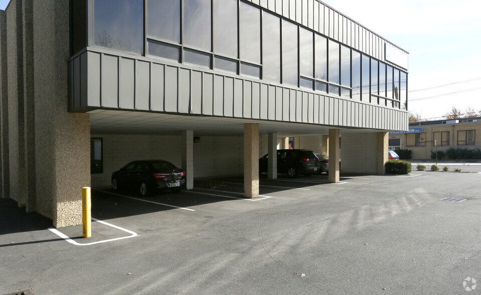 More Photos Of 411 North Ave, Cranford Office For Lease