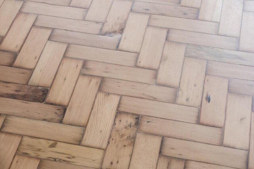 More Photos Of 15-27 Gee St, London Office Residential For Lease