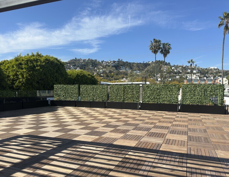 More Photos Of 8235 Santa Monica Blvd, West Hollywood Loft Creative Space For Lease