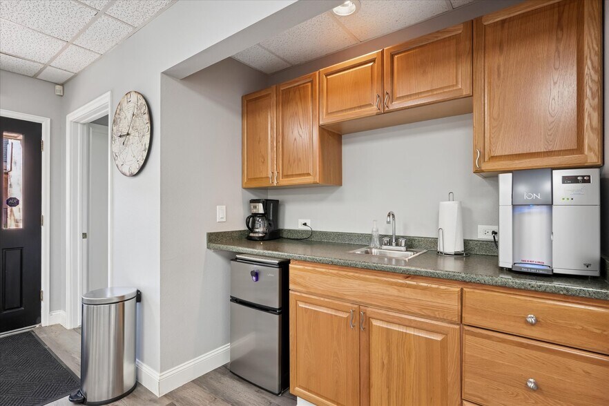 More Photos Of 8751 E Hampden Ave, Denver Medical For Sale