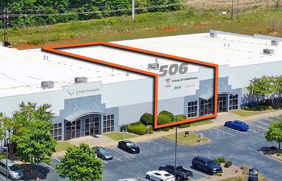 More Photos Of 500-514 Matrix Pky, Piedmont Distribution For Lease