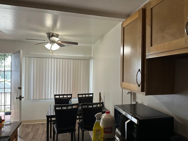 More Photos Of 2550 35th Ave, Oakland Apartments For Sale