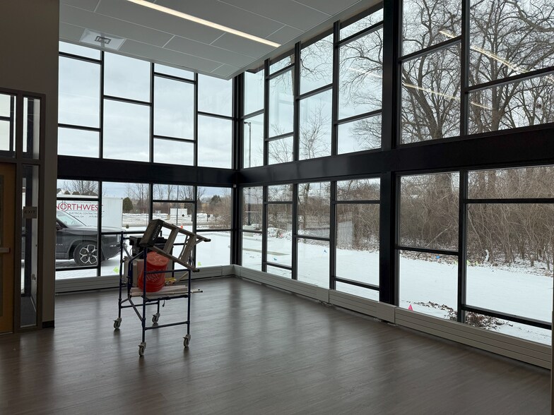 More Photos Of 7615 Kings Pointe Rd, Toledo Healthcare For Lease