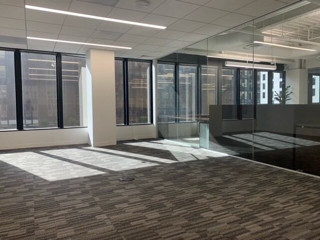 More Photos Of 700 S Flower St, Los Angeles Office For Lease