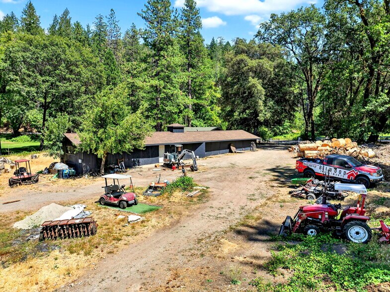 More Photos Of 16451 Golf rd, Cobb Golf Course Driving Range For Lease