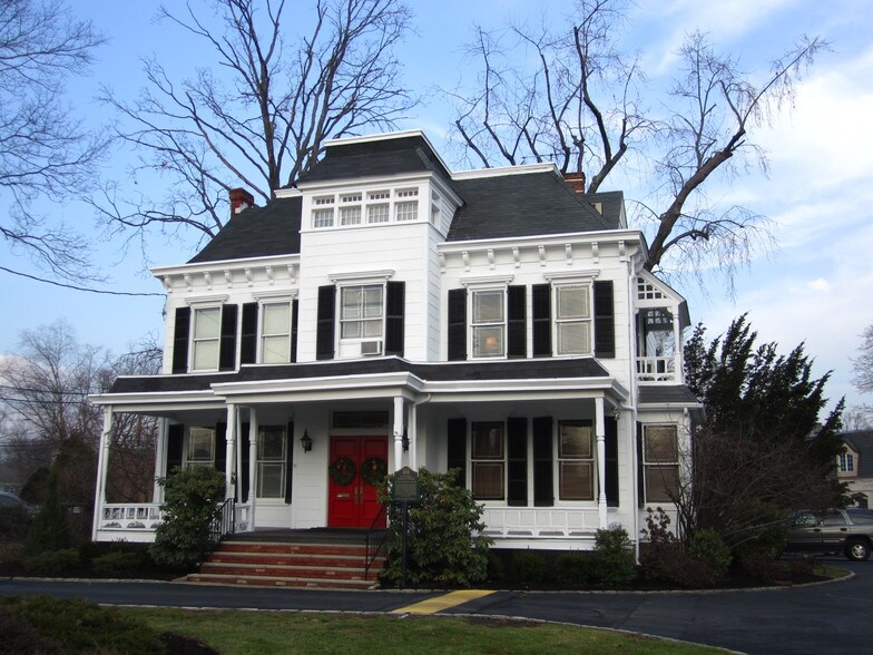 More Photos Of 227 Hamburg Tpke, Pompton Lakes Medical For Lease