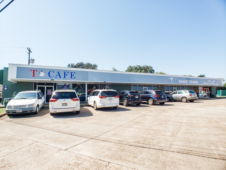 Primary Photo Of 10906-10918 Beamer Rd, Houston Storefront For Lease