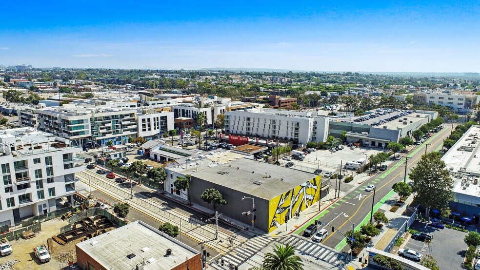 More Photos Of 700-716 Colorado Ave, Santa Monica Industrial For Sale