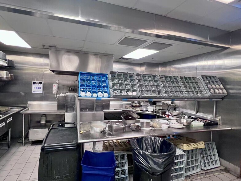 More Photos Of 510 S White Horse Pike, Magnolia Restaurant For Sale