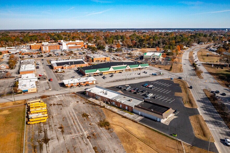 More Photos Of 1904-1918 Dr. Martin Luther King Jr. Blvd, New Bern General Retail For Lease