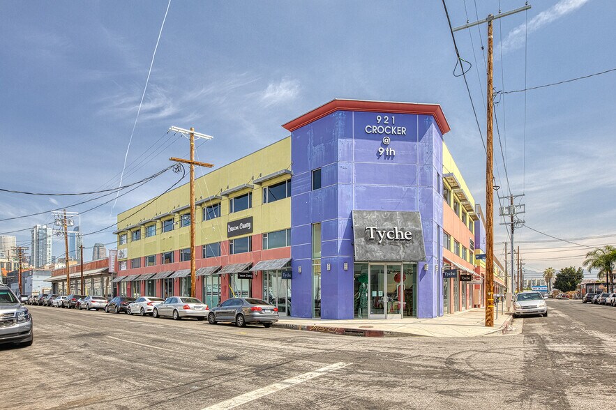 More Photos Of 921 Crocker St, Los Angeles Storefront Retail Office For Sale