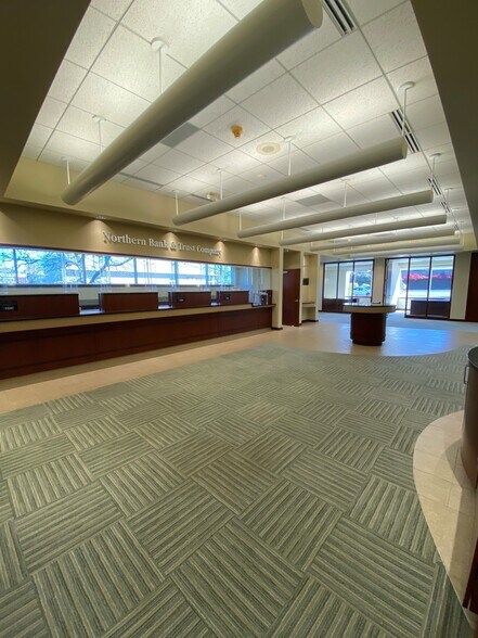 More Photos Of 215 Lexington St, Woburn Office For Lease