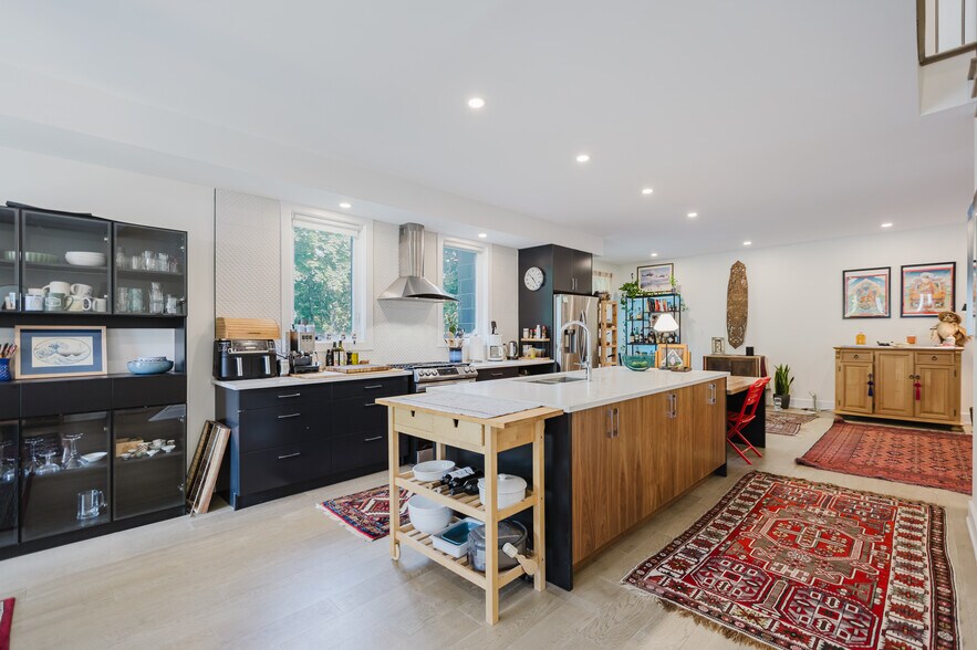 More Photos Of 62 Columbus Av, Ottawa Multifamily For Sale