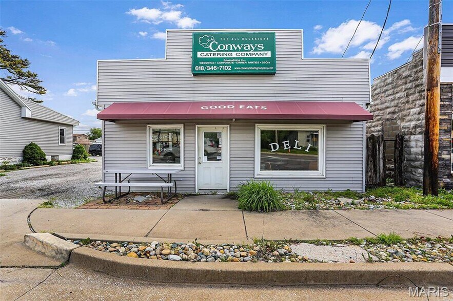 Primary Photo Of 2112 S Center St, Maryville Restaurant For Sale