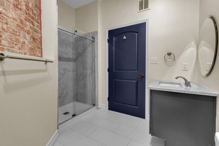 More Photos Of 507 Niagara St, Buffalo Apartments For Sale