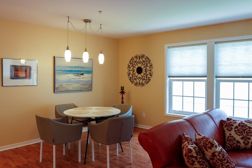 More Photos Of 430 W Center St, Douglas Freestanding For Sale
