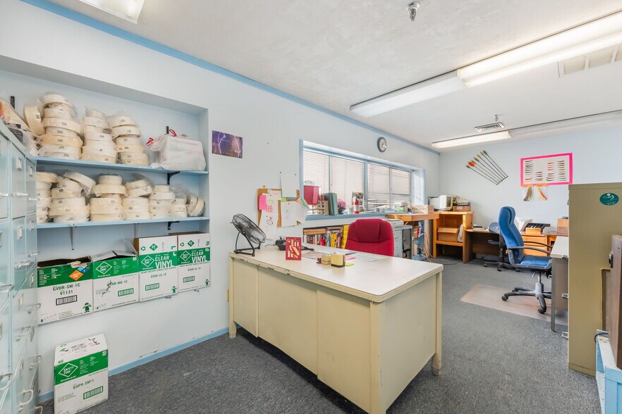More Photos Of 480 Pat Ave, Overton Industrial For Sale