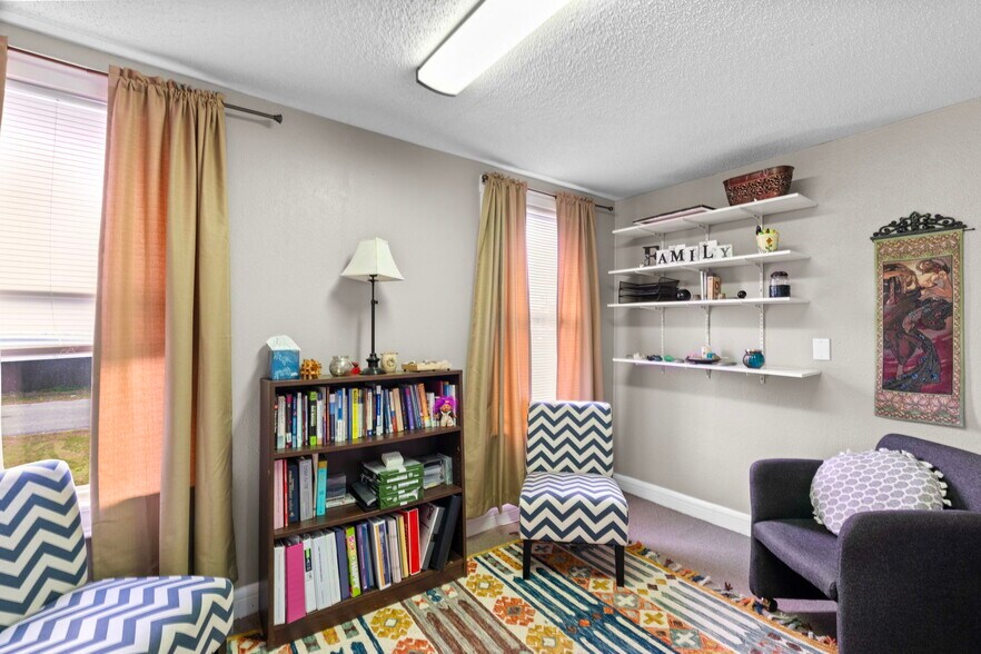 More Photos Of 6108 Arlington Rd, Jacksonville Office For Sale