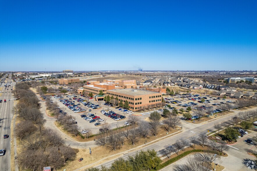 More Photos Of 6750 N Macarthur Blvd, Irving Medical For Lease