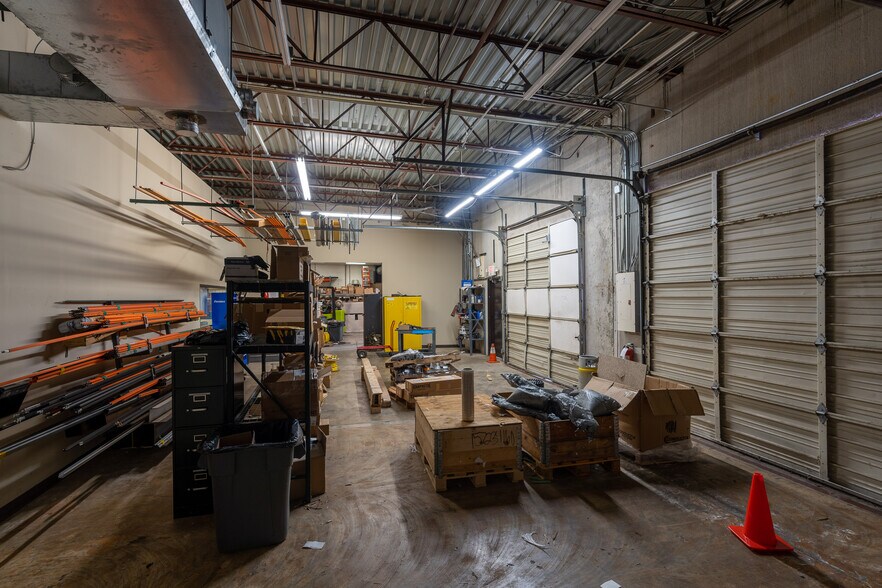 More Photos Of 4205 Stuart Andrew Blvd, Charlotte Light Distribution For Lease