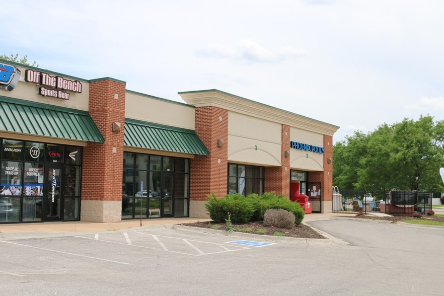 More Photos Of 5413 S 72nd St, Omaha General Retail For Lease