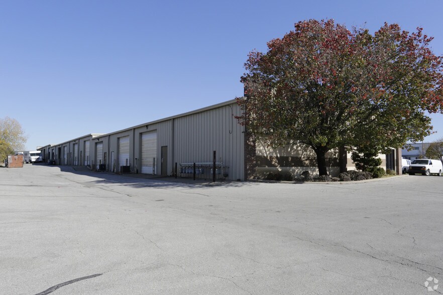 More Photos Of 1250 N Winchester St, Olathe Research And Development For Lease