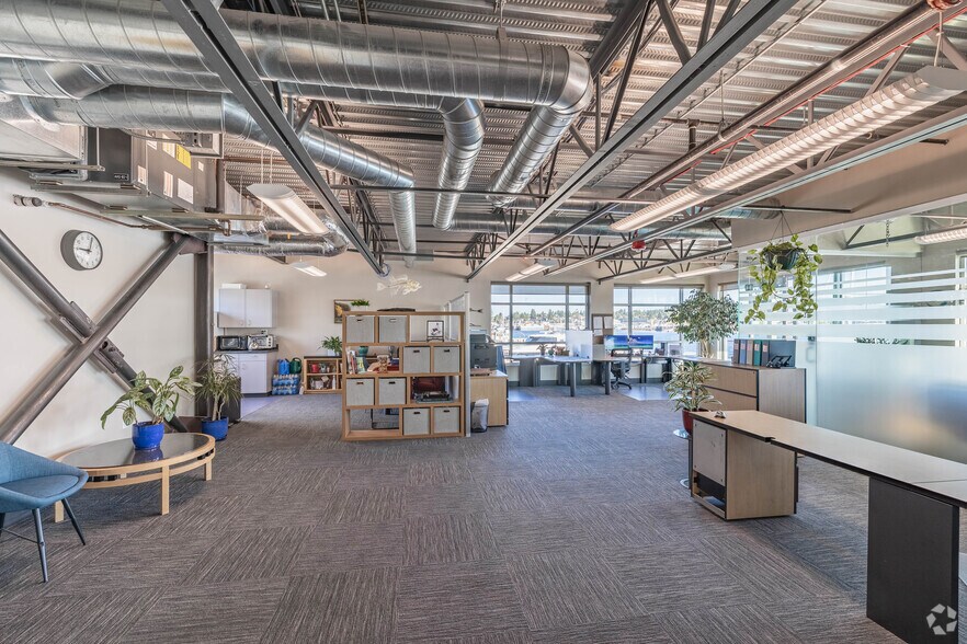 More Photos Of 2284-2360 W Commodore Way, Seattle Unknown For Lease