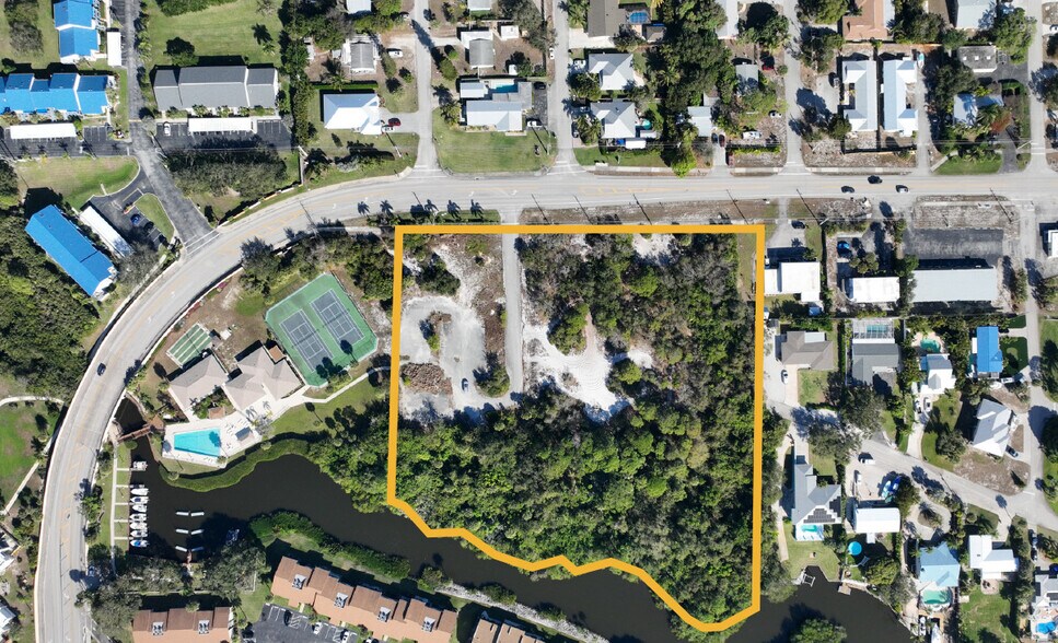 More Photos Of 0 Clipper Ct, Jensen Beach Land For Sale