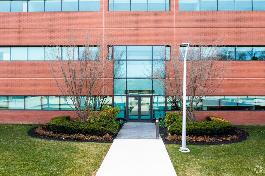 More Photos Of 555 E Lancaster Ave, Radnor Unknown For Lease