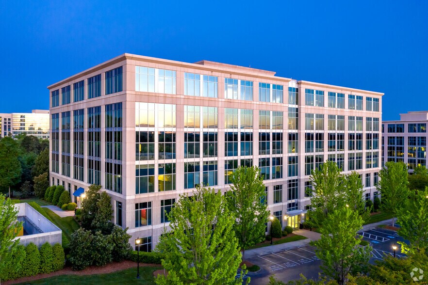 More Photos Of 11405 N Community House Rd, Charlotte Office For Lease